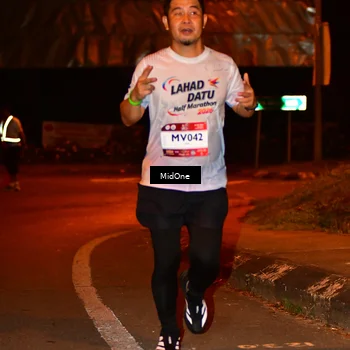 Runner Photo 7674784