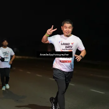Runner Photo 7674785