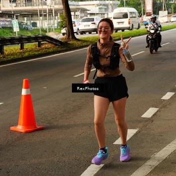 Runner Photo 7674788