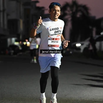 Runner Photo 7674796