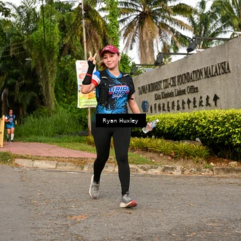 Runner Photo 7674797