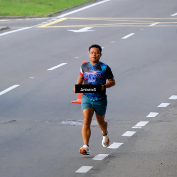 Runner Photo 7674799