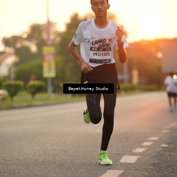 Runner Photo 7674808