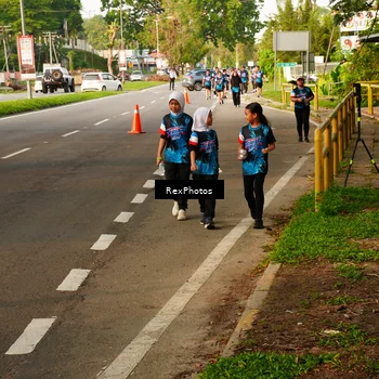 Runner Photo 7674824