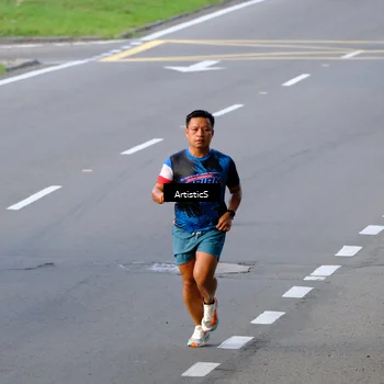 Runner Photo 7674826