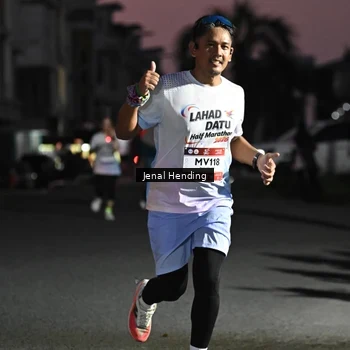 Runner Photo 7674831