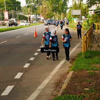 Runner Photo 7674835
