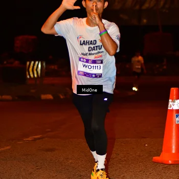 Runner Photo 7674866
