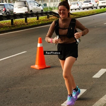 Runner Photo 7674873