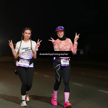 Runner Photo 7674877