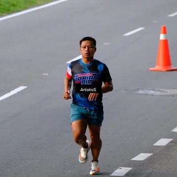 Runner Photo 7674878