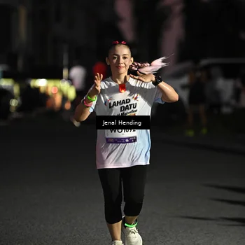 Runner Photo 7674880