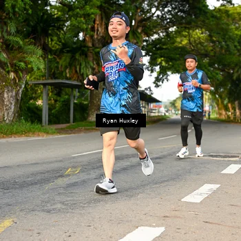 Runner Photo 7674886