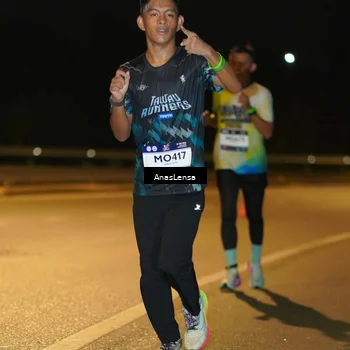 Runner Photo 7674887