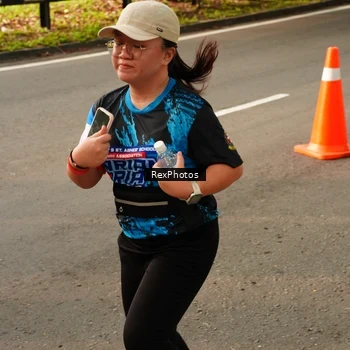 Runner Photo 7674892
