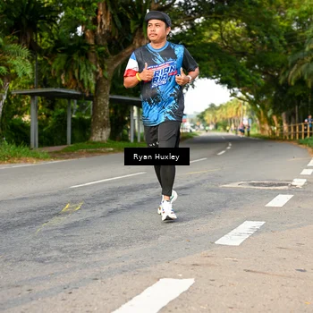 Runner Photo 7674896