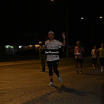 Runner Photo 7674898