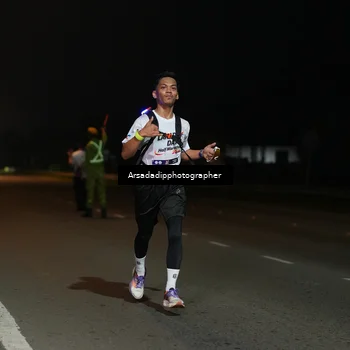 Runner Photo 7674911