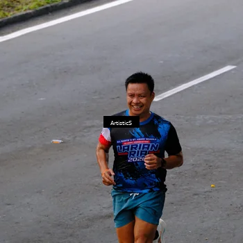 Runner Photo 7674931