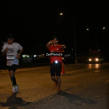Runner Photo 7674941