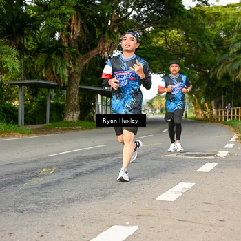 Runner Photo 7674945