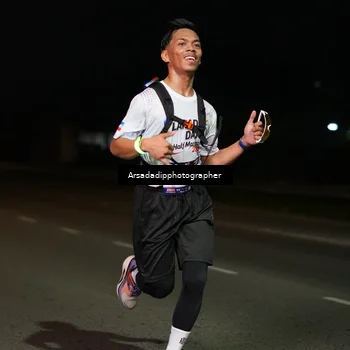 Runner Photo 7674946