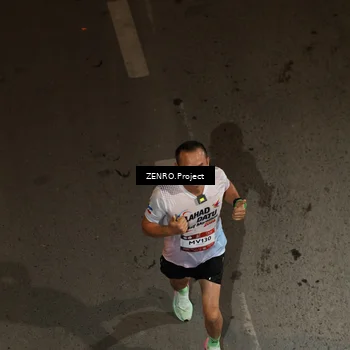 Runner Photo 7674952