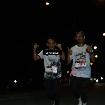 Runner Photo 7674956