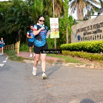Runner Photo 7675001