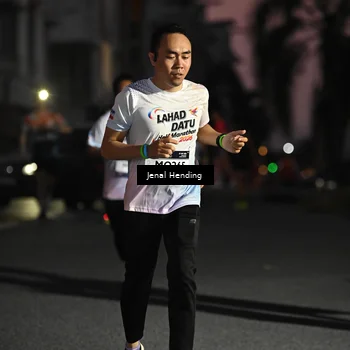Runner Photo 7675003