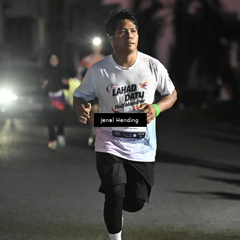 Runner Photo 7675011
