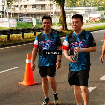 Runner Photo 7675014