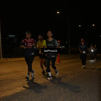 Runner Photo 7675015