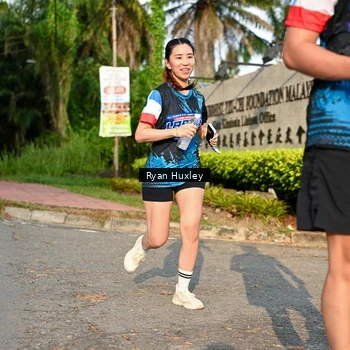 Runner Photo 7675022