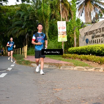 Runner Photo 7675031