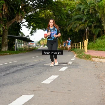 Runner Photo 7675032