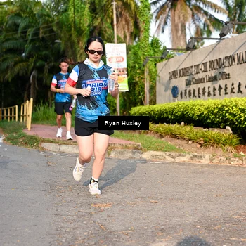 Runner Photo 7675033