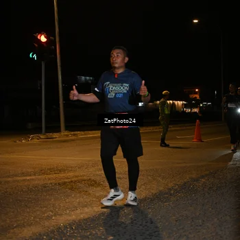 Runner Photo 7675034
