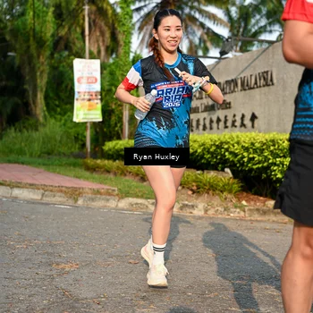 Runner Photo 7675036