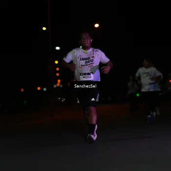 Runner Photo 7675041