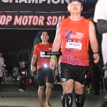 Runner Photo 7675044
