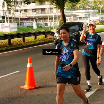 Runner Photo 7675053