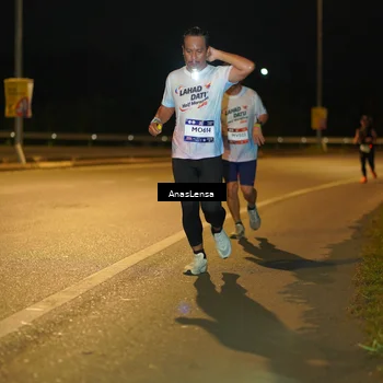 Runner Photo 7675068