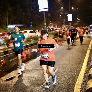 Runner Photo 7675069