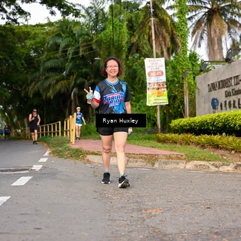 Runner Photo 7675086