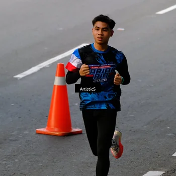Runner Photo 7675090