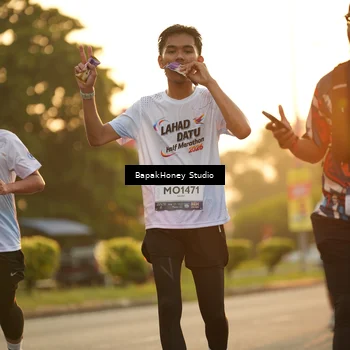 Runner Photo 7675091