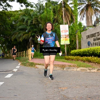 Runner Photo 7675092
