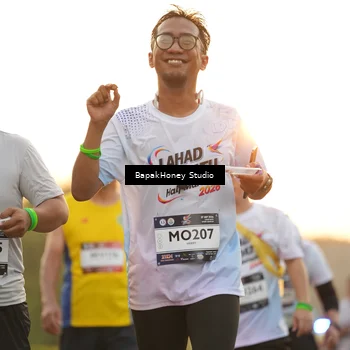 Runner Photo 7675097