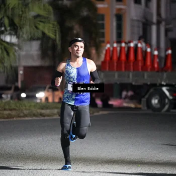 Runner Photo 7675098